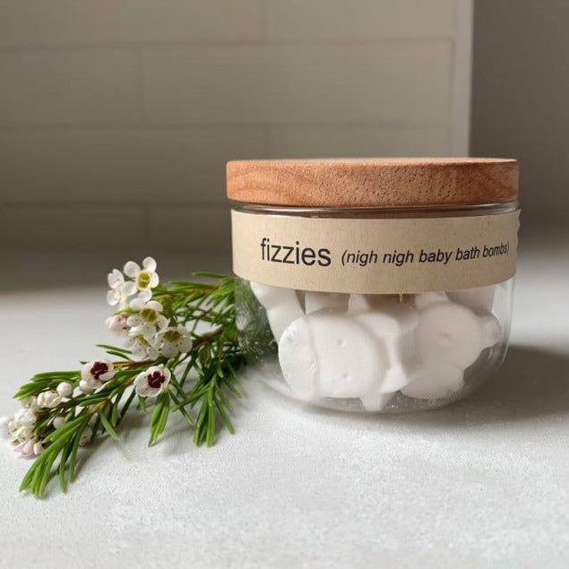Fizzies essential oil bath bombs for babies (nigh nigh blend) are great for bath time to bed time.  They are safe for babies with a non irritating gentle blend for soft skin and free from colouring.  Adorable animal shaped, they contain Lavender and Roman Chamomile for a calming effect to lull your baby to sleep. Packaged in a 125g bamboo and glass reusable jar.