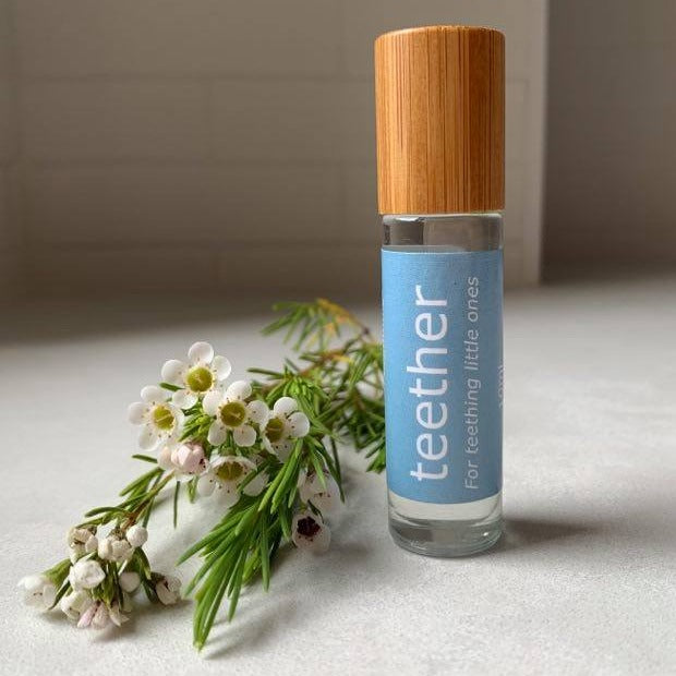 teether essential oil roller blend with Copaiba, Lavender and Roman Chamomile.